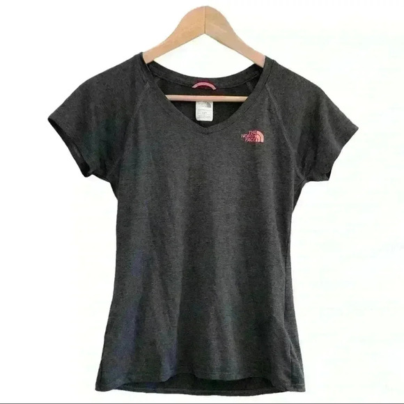 π 6/$60, The North Face Short Sleeve Top, Grey, Size XSmall - Picture 1 of 7